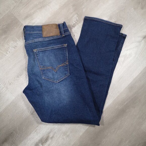 Guess Men's Size 36/32 Vermont Slim Medium Wash Blue Jeans - Picture 13 of 16